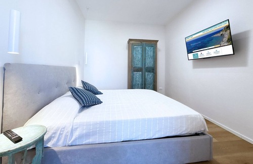 Cavo Apartment | La Perla del Cavo, just a stone's throw from the splendid seafront!