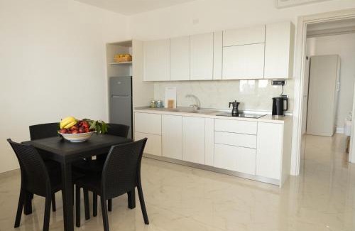 Ricadi Apartment | LA PERLA MARE- Wi-fi and free parking