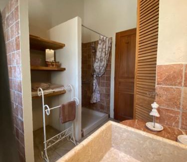 Merindol House | La Petite Garrigue
