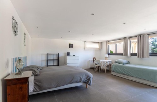 Cassis House | La Petite Lézardière