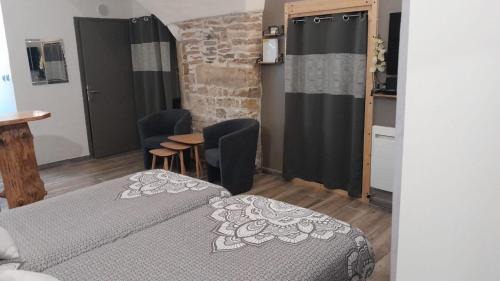 Nimes City Centre Apartment | La place Zen - Free Wifi - City Center