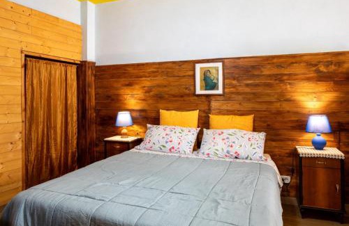 Foiano della Chiana Apartment | la porta di destra