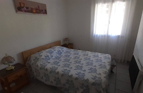 Volx Villa | la Provence Appartement de 50m2 Bien Équipé Confortable Quartier