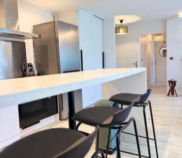 Le Pontet Apartment | LA PROVENCE fantastic apartment 75m2 Big pool private parking top location