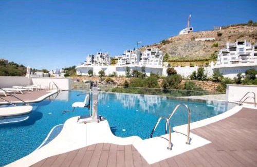 Benahavis Apartment | La Quinta 3 Bedroom Ultra Modern Apartment with Private Hot Tub