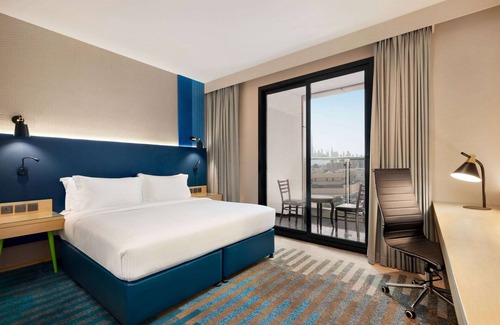 Bur Dubai Hotel | La Quinta by Wyndham Dubai Jumeirah