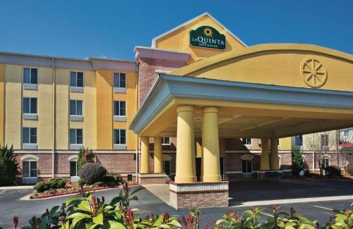 Hot Springs Hotel | La Quinta by Wyndham Hot Springs