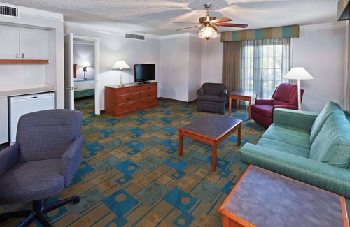 Parker Lane Hotel | La Quinta Inn by Wyndham Austin Oltorf