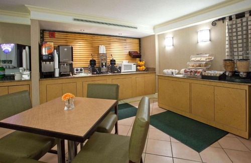 Cheyenne Hotel | La Quinta Inn by Wyndham Cheyenne