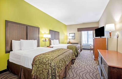 Central City Hotel | La Quinta Inn & Suites by Wyndham Corpus Christi Airport