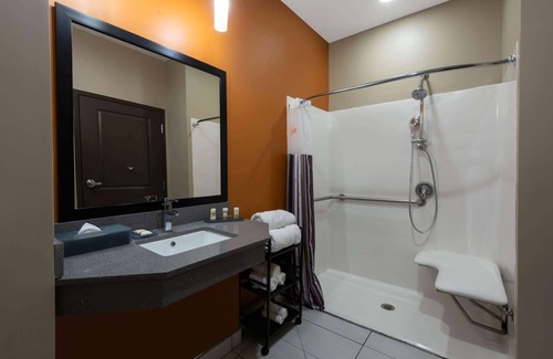 Harrisburg Hotel | La Quinta Inn & Suites by Wyndham Harrisburg-Hershey