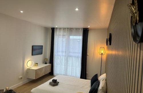 Jouvence House | La Résidence République