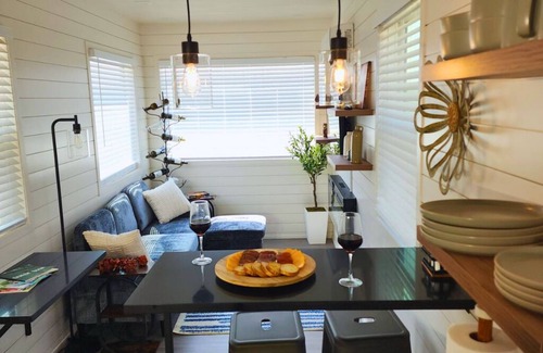 Fredericksburg Resort | La Rioja Station | Patio | 1BR | Wine Escape