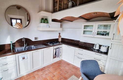 Gambassi Terme Apartment | La Romantica a Mommialla