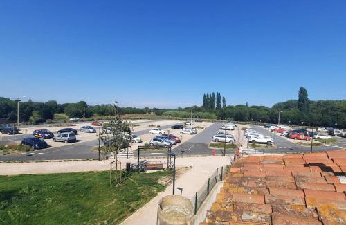 Bessan Apartment | La Romarine - Piscine - Centre village
