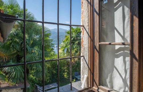 Pettenasco Apartment | LA ROSA casa con vista lago dOrta