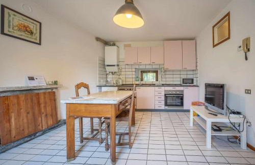 Pettenasco Apartment | LA ROSA casa con vista lago dOrta