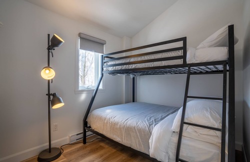 Beaupre House | La Rossignol 1907 - Cottage for 6 people at 2 minutes from Mont-Sainte-Anne