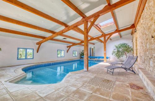 Monsac House | La Roulotte Jaune
