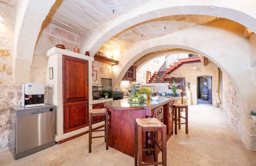 Xaghra Villa | La Rustica Holiday Home