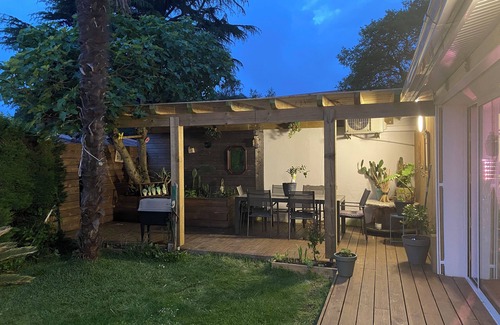 Tarnos House | La Salamandre - Family home with spa, near beach & Basque Country