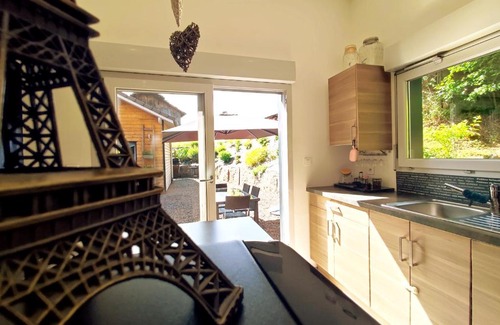 Saulcy-sur-Meurthe Ski Chalet | LA SALIXIENNE Maison d'archi 7 pers ,quartier calme , AXE NANCY-STRASBOURG