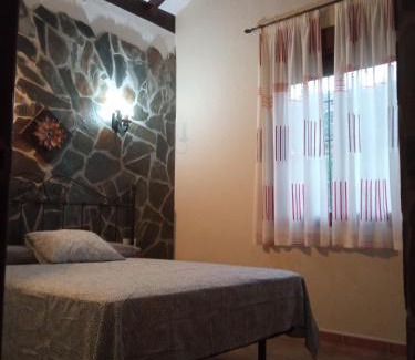 Ardales House | La solana de turon. El pino