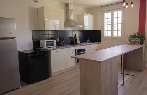Orthez Apartment | La suite du 7eme Art - 6 pers - Private cinema room