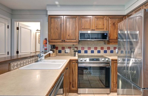 Mont-Tremblant Condo | La Suite du Capitaine at Algonquin