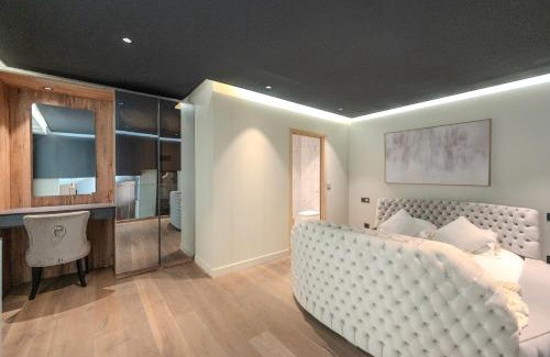 Quartier Hyper-Centre Apartment | La Suite - Jacuzzi - Hammam