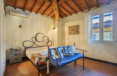 San Giovanni Apartment | La Torre di Dante