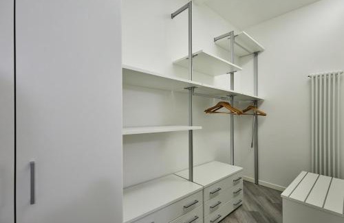 Historic Center Apartment | LA TORRE LUNGA -Smart Working- 150 m dalle-from Due Torri-Two Towers