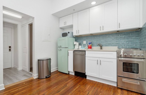 Pass-a-Grille Historic District Apartment | La Tortuga Historic Pass A Grille St Pete Beach 69