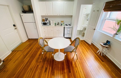 Pass-a-Grille Historic District Apartment | La Tortuga