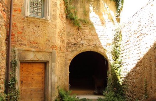 La Cote-Saint-Andre House | La tour Bocsozel