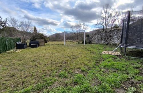 Rochefort-en-Valdaine Apartment | la tour du forgeron