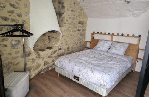 Rochefort-en-Valdaine Apartment | la tour du forgeron