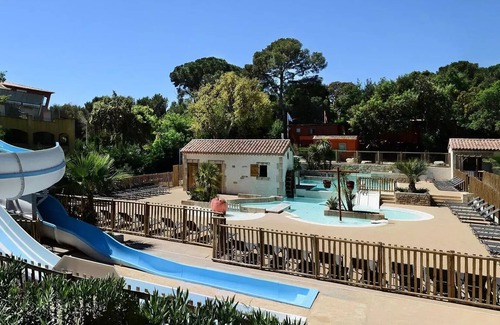 Cavalaire-sur-Mer Cabin | La Treille campsite* - 2 room trailer 2/3 people Air conditioned