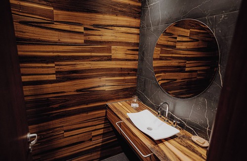 Rio Cuarto Hotel | La Urumpta Hotel, AKEN MIND