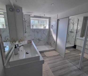 Malemort-sur-Correze Apartment | La Villa Bellevue