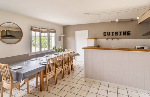Saint-Cast-le-Guildo House | LA VILLA DES EBIHENS - Jolie maison avec piscine intérieure