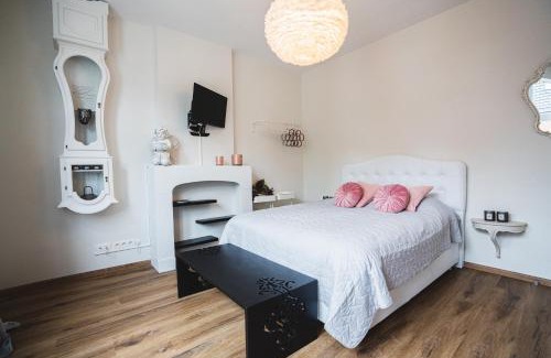 Jambes Villa | La Villa Delsa