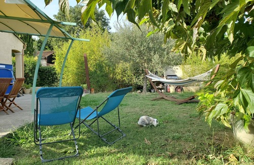 Lunel Villa | La villa des terres rouges