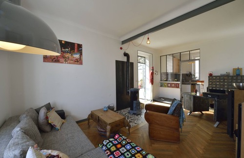 Riou - Petit Juas - Av de Grasse House | La Villa du Roc Fleuri, private home