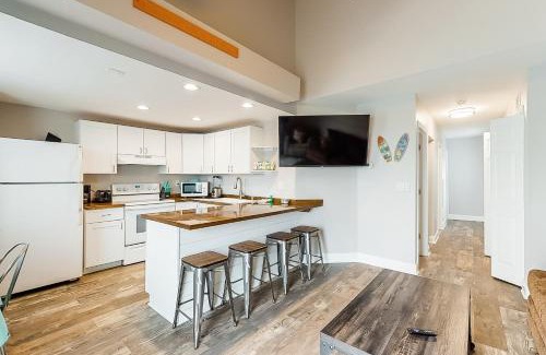 Midtown Ocean City Apartment | La Vista Bay Complex
