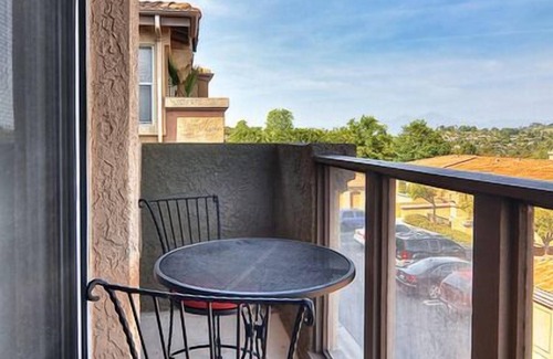 Laguna Niguel Condo | La Vista - Fireplace! 2 bed/2 bath! Pool! Ocean Breezes! 1 Car Garage