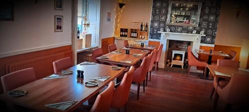 Wylam Bed & Breakfast | Laburnum Guest House at Bistro En Glaze