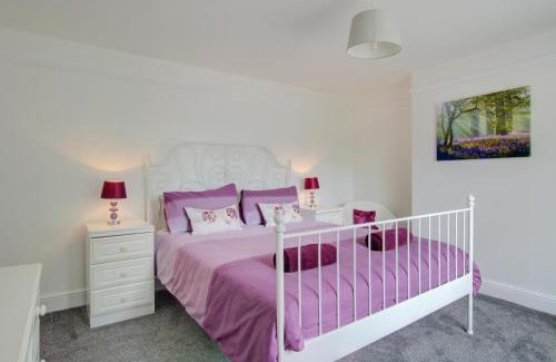 King's Lynn House | Laburnum House