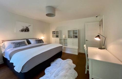 Lac Beauport Cottage | Lac-Beauport Luxury House - Outdoors & Resort Town