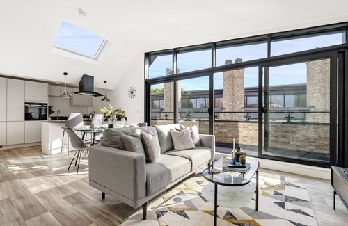 Cambridge Apartment | Lacon House 2-bedroom Penthouse